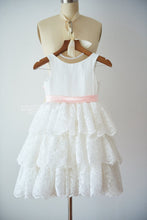 Load image into Gallery viewer, Flower girl dresses